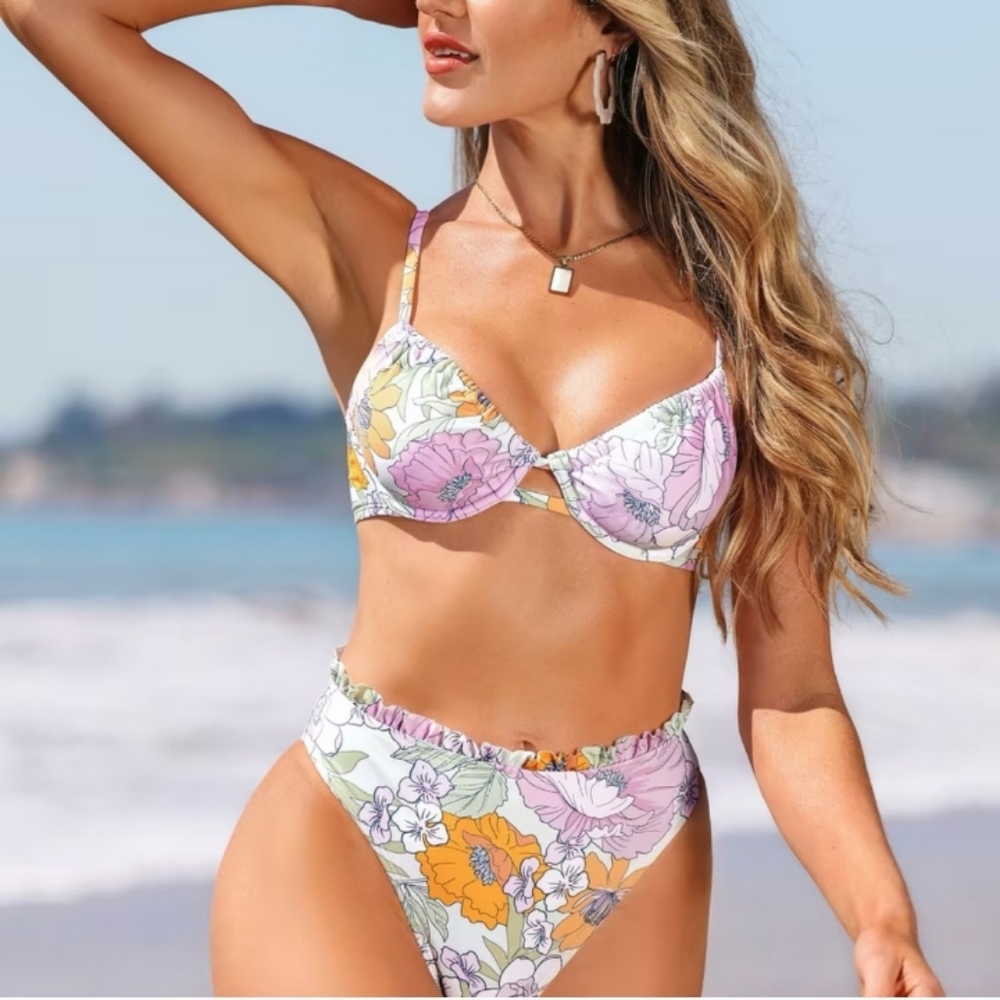 Floral🪻🌸 Cheeky Bikini 👙 - Picture 4 of 6